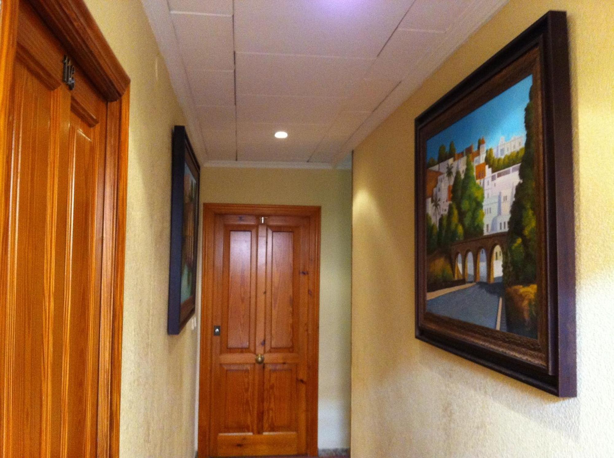 Hotel Sandra الكالا ذي غواذَيْرا المظهر الخارجي الصورة