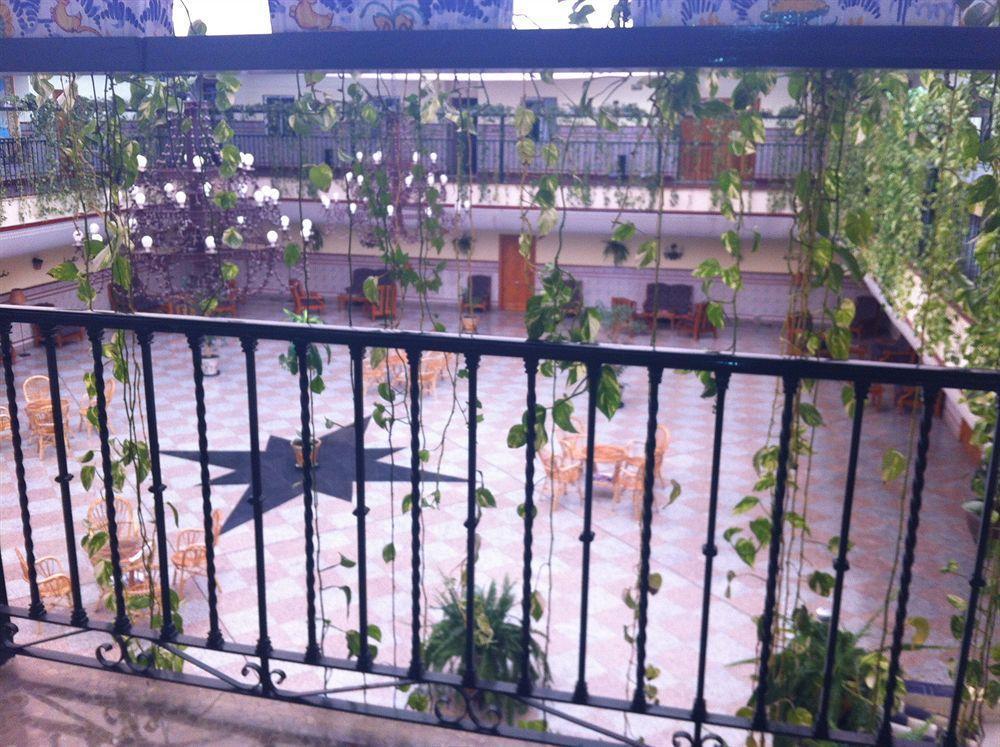 Hotel Sandra الكالا ذي غواذَيْرا المظهر الخارجي الصورة