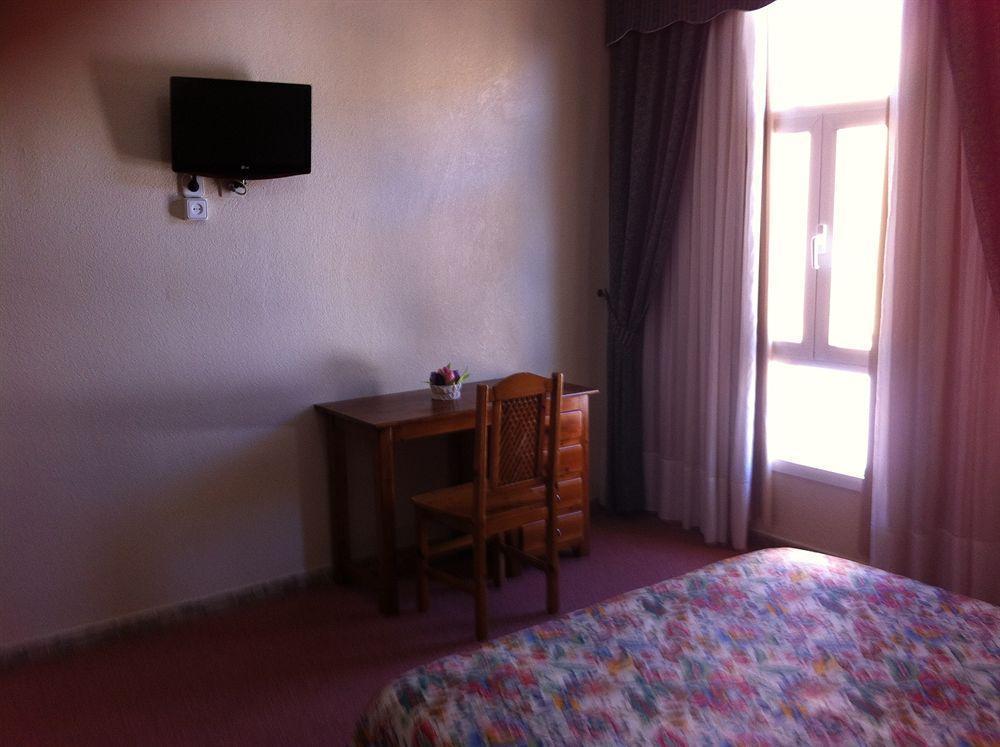 Hotel Sandra الكالا ذي غواذَيْرا المظهر الخارجي الصورة