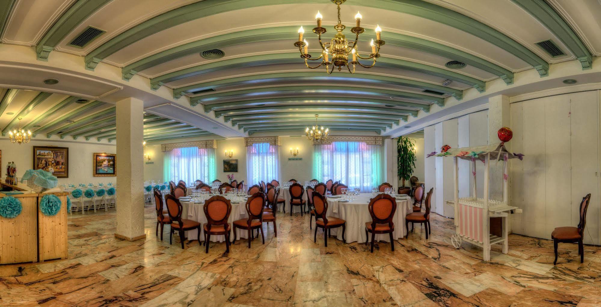 Hotel Sandra الكالا ذي غواذَيْرا المظهر الخارجي الصورة
